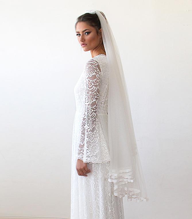 Allegra Chantilly Bridal Veil