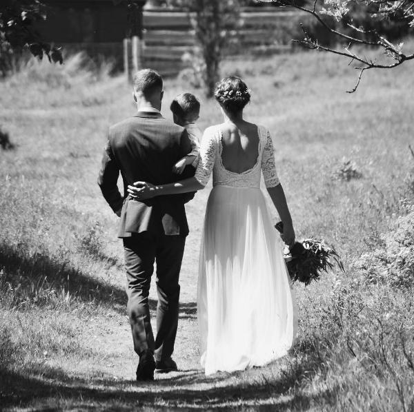 Vivienne Ivory Lace Tulle Gown