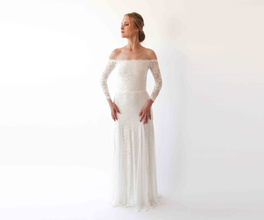 Vittoria Ivory Lace and Chiffon Gown