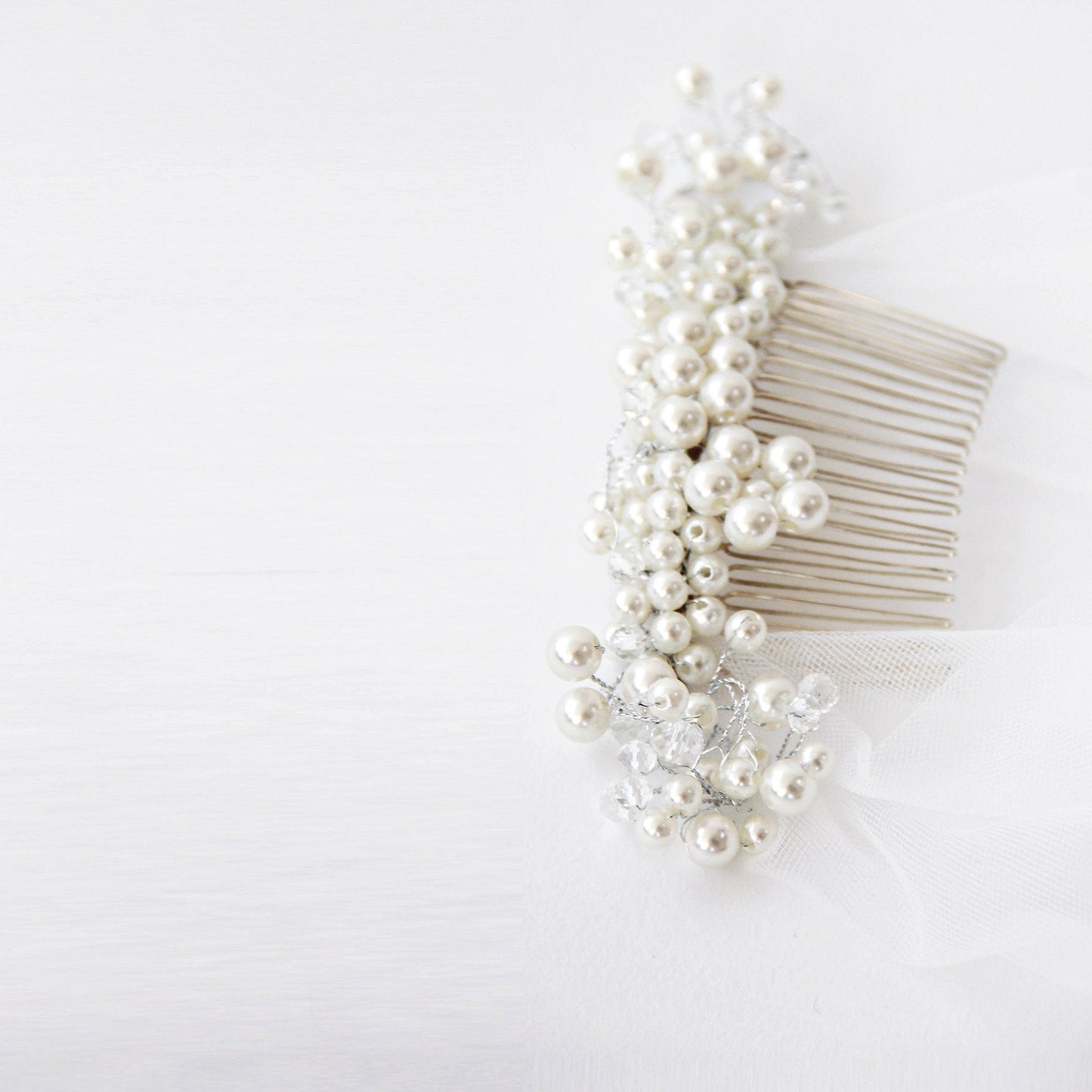 Bridal Hair Pins & Minimalist Tulle Veil Set