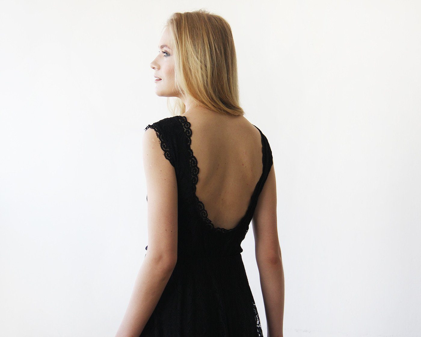 Amélie Midi-Length Black Lace Dress