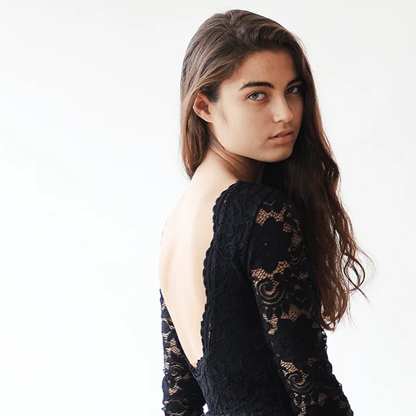 Noir Étoile Lace Gown