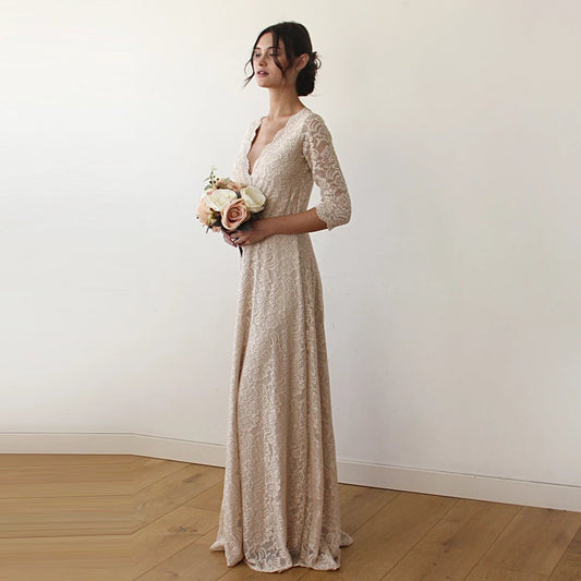 Amélie Élégance Lace Gown