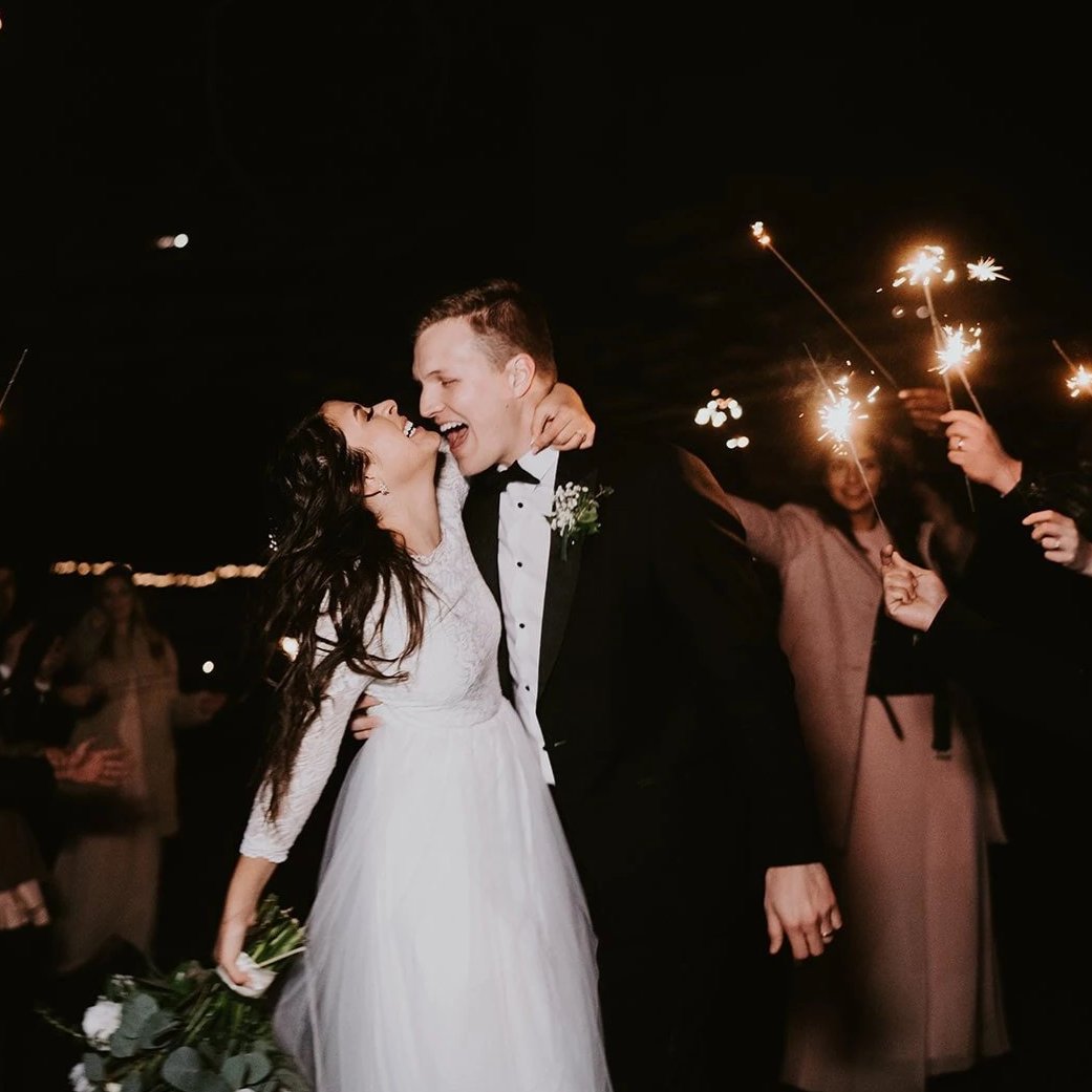 Vivienne Ivory Lace Tulle Gown