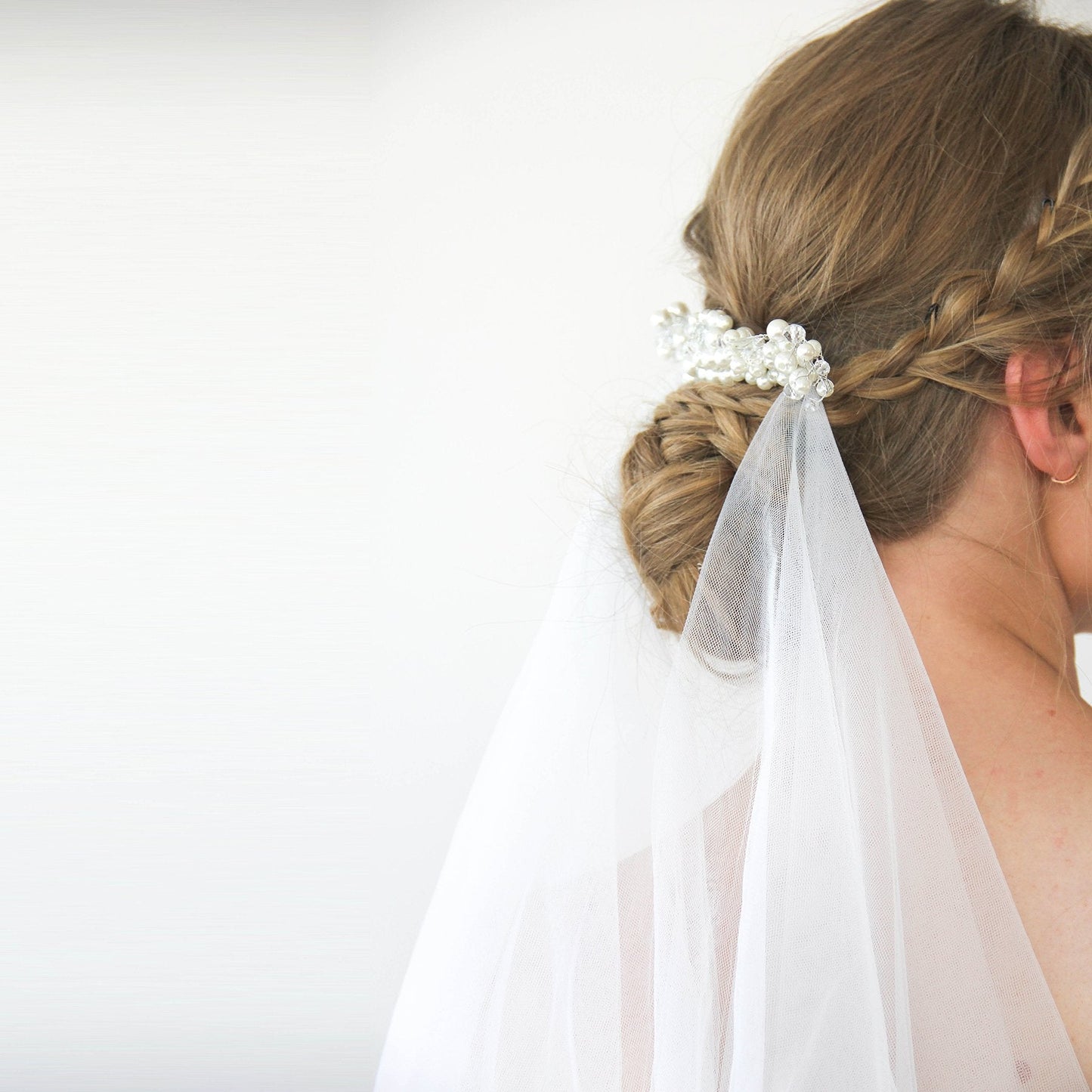 Bridal Hair Pins & Minimalist Tulle Veil Set