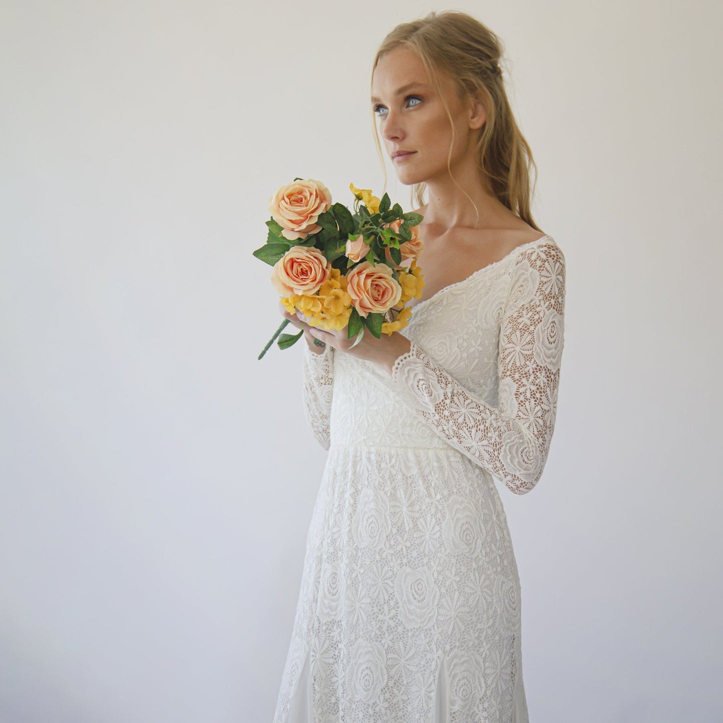 Luciana di Fiore Lace Gown