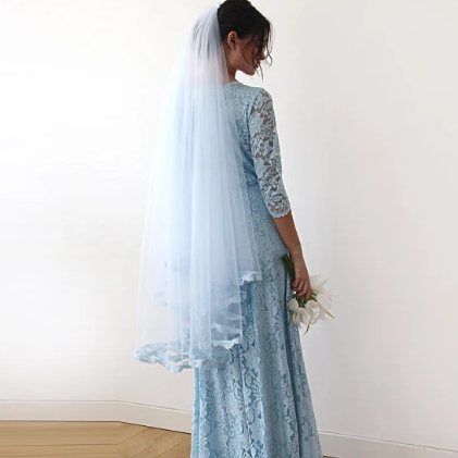 Sophia Lace-Trim Veil