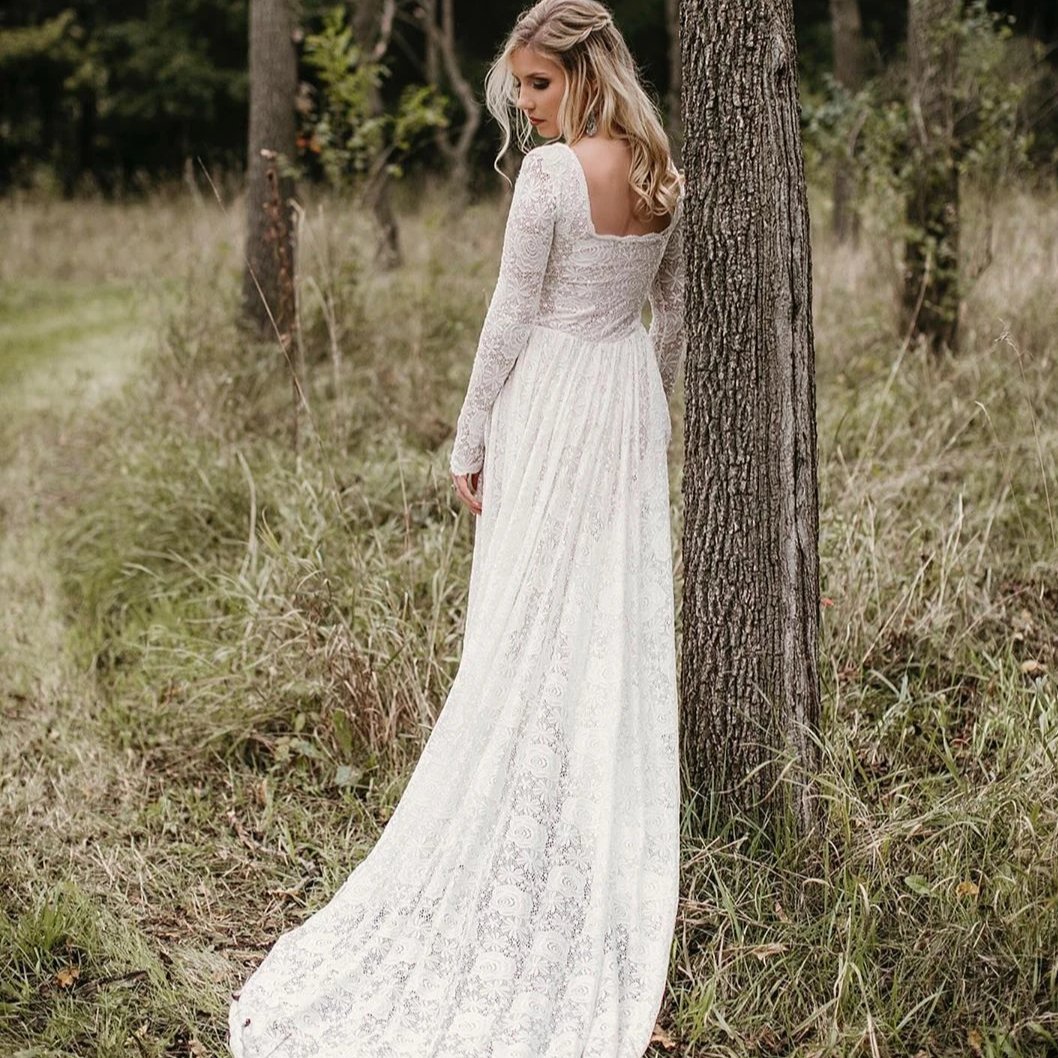 Bella Lace Gown