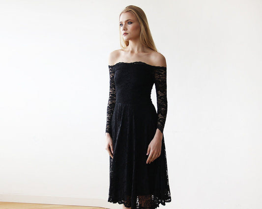 Éclat Lace Midi Dress